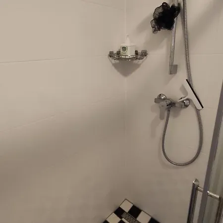Przy Artyleryjskiej 21a Apartman *